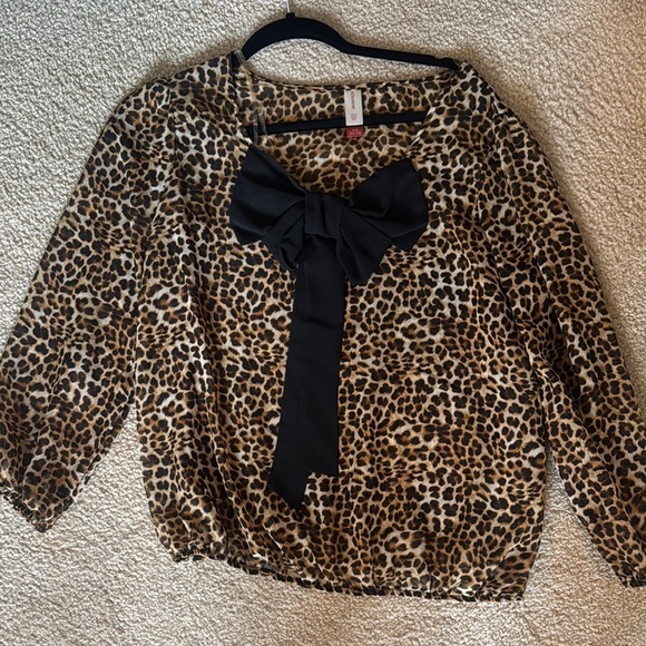Animal Print Top with Black Accent - Picture 1 of 4